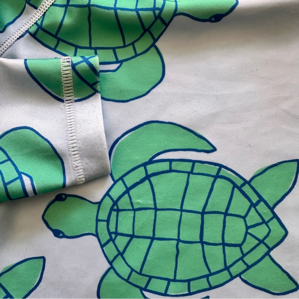 Tea Collection Turtle Print Rash Guard (12–18 Months) 🐢 - Picture 4 of 7